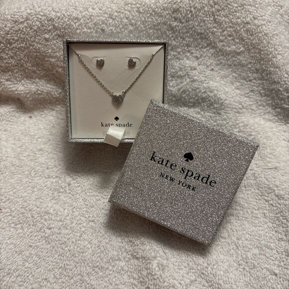 NWT Kate Spade Yours Truly Pave Studs & Mini Pendant Boxed Set - Picture 1 of 11